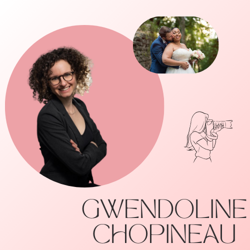 Photographe mariage souriante avec les cheveux frisés